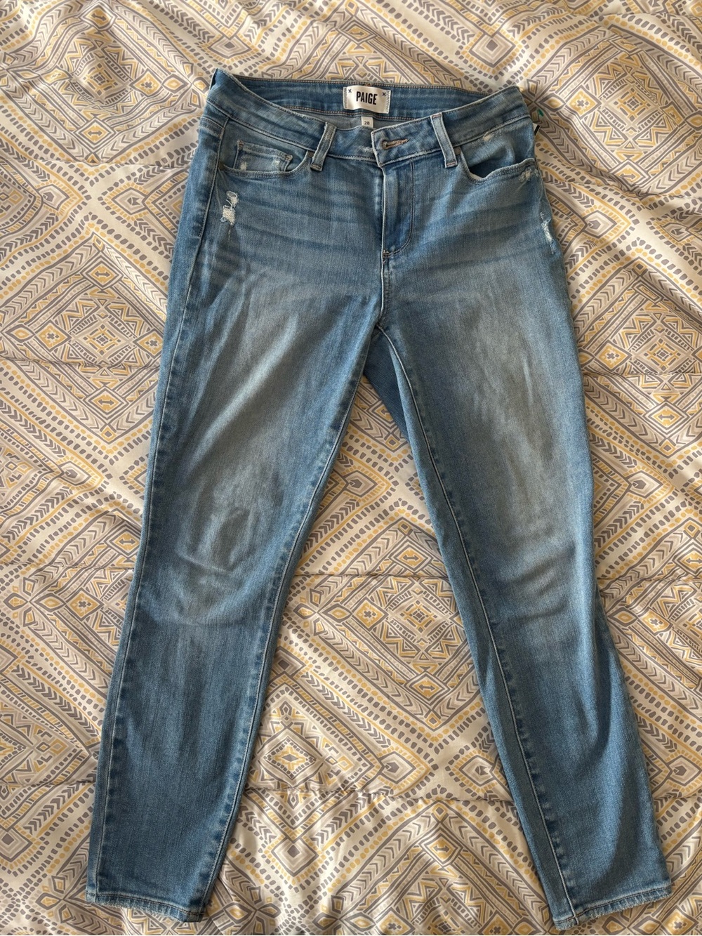 PAIGE- Verdugo Crop Women's Medium Blue with Light Whiskering (28)
